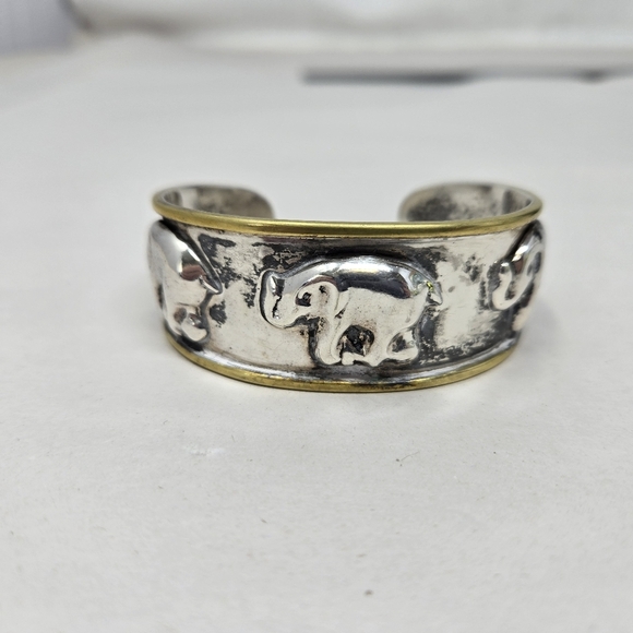 Taxco Sterling Silver Mexico Vintage 2 Tone Elephant Cuff Bracelet Good Luck 30G - Picture 2 of 11